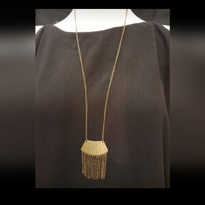 Unbranded- black tone 31" chain with fringe pendant